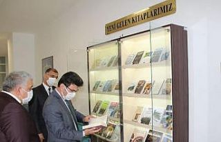Rektör Karacoşkun Kütüphane ve Kongre Merkezini...