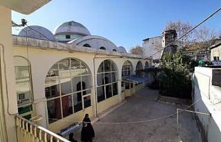 Restore edilecek Çarşı Camii’nde son namaz kılındı