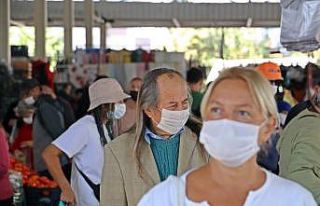 "Saatim geldi" deyip kaçan yaşlılar pazarcı...