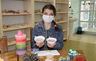 Sabun ve çamur, özel ellerde sanata dönüşüyor