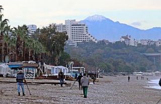 Sağanak sonrası dünyaca ünlü sahil define avcısıyla...