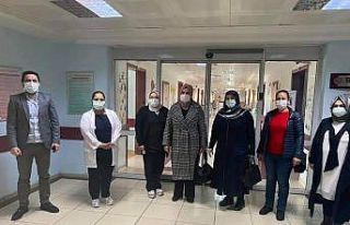 Sağlık kahramanlarına anlamlı ziyaret