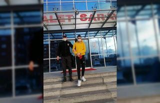 Sağlık Ocağına giren hırsız, son işinde yakayı...