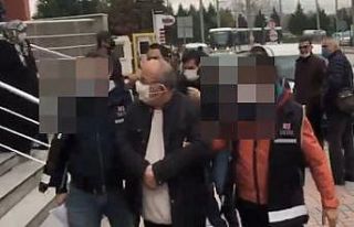 Sahte para ile alışveriş yapan 2 dolandırıcı...
