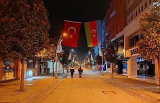 Sakarya’da sokaklar sessizliğe büründü