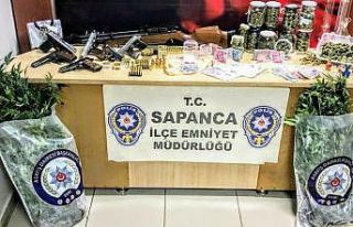 Sakarya’da yılbaşı öncesi uyuşturucu operasyonu:...