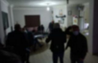 Salgın operasyonunda 2 kişi tuvalette yakalandı:...