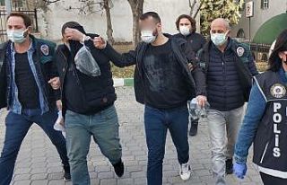 Samsun’da araçlarında kokain ele geçen 2 kişi...