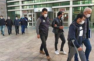 Samsun’da DEAŞ’tan 4 kişinin gözaltı süresi...