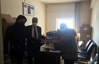 Saray’da 170 öğrenciye tablet desteği