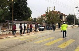 Sarıgöl’de yaya geçitlerde geçiş uygulaması
