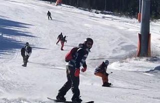 Sarıkamış’ta Covid-19 tedbirleri ile kayak sezonu...