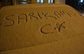 Sarıkamış’ta gece saatlerinde kar yağışı...