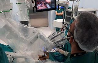 Şehir hastanesinde pandemi döneminde robotik cerrahi...