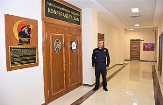 Şehit İl Emniyet Müdürünün ismi konferans salonunda...