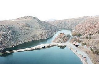 Selçuklu yadigarı Çeşnigir Köprüsü ve Kanyonu...
