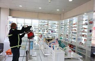 Serdivan’da tüm eczaneler dezenfekte ediliyor