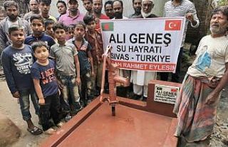 Sivaslı iş adamından Bangladeş’te üç su kuyusu