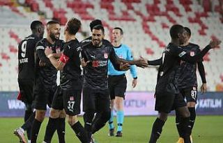 Sivasspor, sahasında 158 gün sonra kazandı