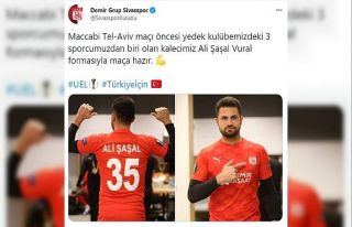 Sivasspor’da kaleci Ali Şaşal’a futbolcu forması...