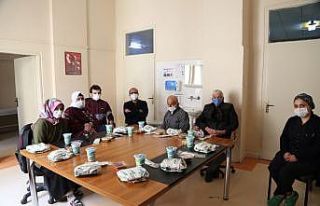 Sivas’ta ilk kez yapılan ameliyat yenilen yemekle...