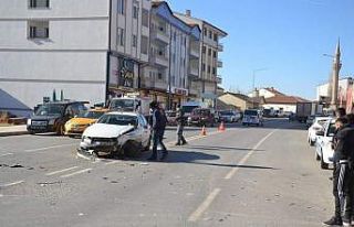 Sivas’ta trafik kazası: 2 yaralı
