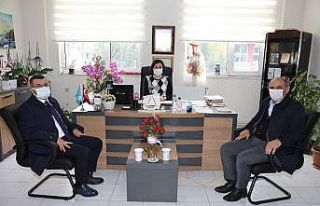 Söğüt, sağlık çalışanlarına ve mahalle muhtarına...