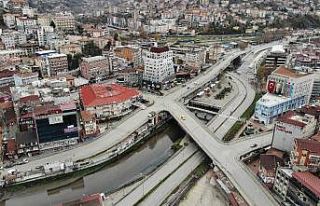 Sokağa çıkma kısıtlamasında 27 kişiye idari...