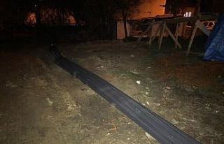 Sokağa çıkma kısıtlamasında demir çalan şahıslara...