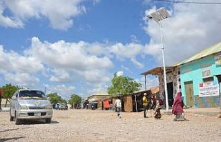 Somali sokakları TİKA’nın desteği ile aydınlanıyor