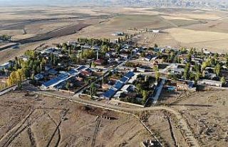 Sonbahar güzelliği simetrik yapılarla kuş bakışı...