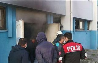 Spor salonunda çıkan yangın paniğe sebep oldu