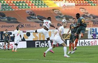 Süper Lig: Aytemiz Alanyaspor: 1 - Yeni Malatyaspor:...
