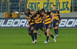 Süper Lig: MKE Ankaragücü: 4 - İH Konyaspor: 3...