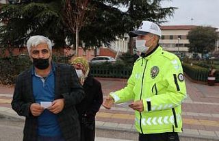 Sürücüleri durdurdular, yaya önceliğine dikkat...