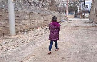 Tableti olmayan 7 yaşındaki öğrenci, canlı derslere...