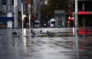 Taksim Meydanı ve İstiklal Caddesi boş kaldı