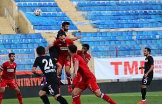 TFF 1. Lig: Adanaspor: 1 - Boluspor: 2 (İlk yarı)