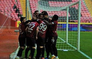 TFF 1. Lig: Eskişehirspor: 2 - Menemenspor: 2