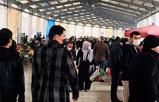 Tokat’ta kısıtlama öncesi pazarda yoğunluk