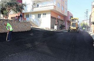 Toroslar’da asfalt çalışmaları sürüyor