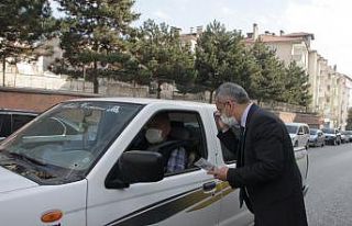 Tosya Kaymakamı öncelik yaya uygulamasına katıldı