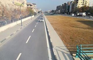 Turgutlu’da yol şerit çizgileri yenilendi