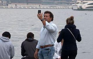 Turistlerin maskesiz mesafesiz İstanbul keyfi