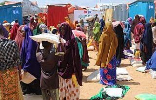 Türk hayırseverlerin yardımlarıyla Somalili sel...