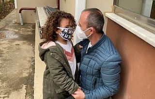 Türkiye’yi ağlatmıştı...Minik Ecem sağlıkçı...