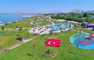 Tuşba Belediyesi yükselişine hız kesmeden devam...