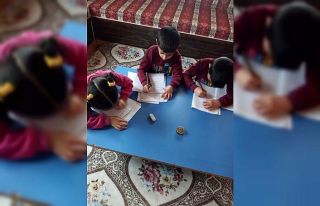 Üçüzlerin tablet isteği