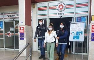 Uyuşturucu satışı yapan kadın yakalandı