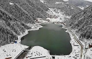 Uzungöl kısmen dondu